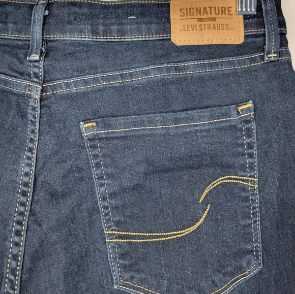 Levi's Signature Women's Blue Denim Mid Rise Skinny Jeans Sz Waist 31 Length 30 - Picture 5 of 7